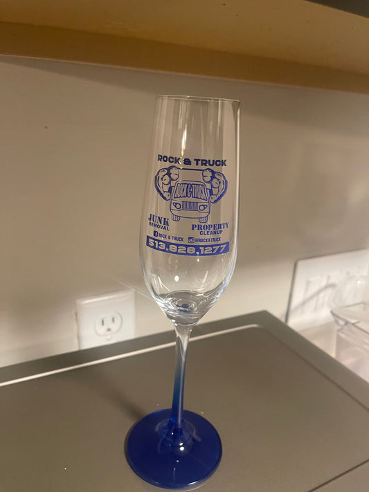 Tall wine glass